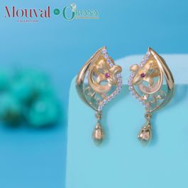 Outstanding Mouval Collection Gold Earrings
