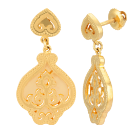 Enriching Spade Pattern Gold Earrings
