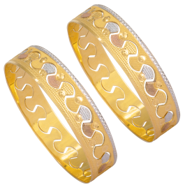 Mesmerizing Interlock Movable Gold Bangles