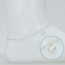 Pretty Hearten Charms Silver Anklets