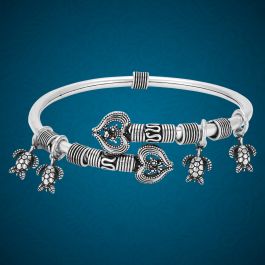 Sensational Tortoise Charms Adjustable Silver Bracelets