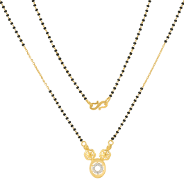 Alluring Classic Gold Necklaces